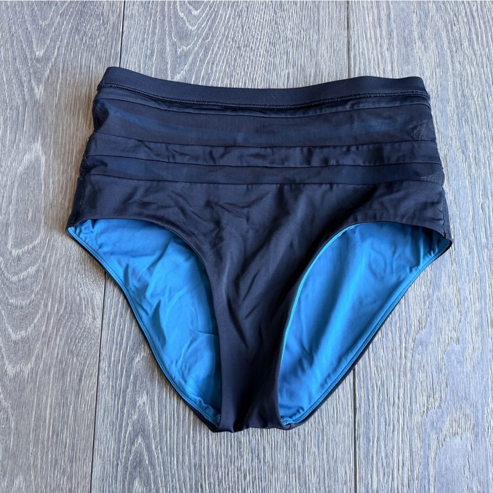 Lululemon Go With The Flow (High Waist) Bikini Bottom in Black / Tofino Teal